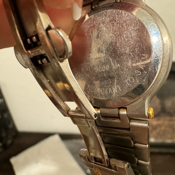 Gucci watch - Picture 5 of 6